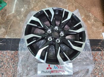 La zăng xe mitsubishi Outlander 2020