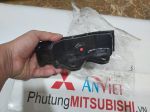 Chân hộp số xe Mitsubishi Pajero Sport
