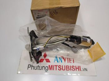 Bơm xăng xe Mitsubishi Pajero V33