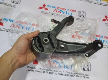 Chân máy két nước xe mitsubishi Grandis