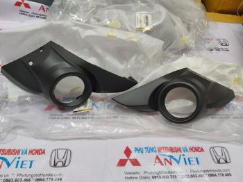 Ốp sương mù xe mitsubishi Xpander