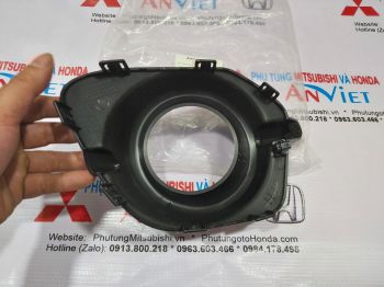 Ốp đèn cản trước xe mitsubishi Pajero Sport 2014-2018