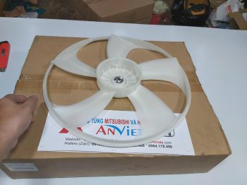 Cánh quạt xe mitsubishi Xpander