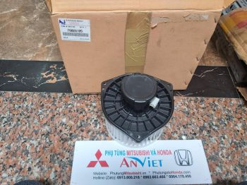 Cụm quạt dàn lạnh trong táp lô xe mitsubishi Triton
