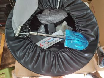 Bọc lốp dự phòng xe Mitsubishi Pajero