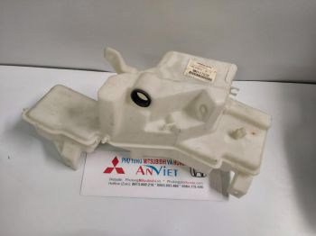 Bình nước rửa kính xe Mitsubishi Pajero ngân hàng V73