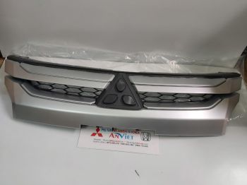 Mặt ca lăng xe mitsubishi Triton 2019 - 2020 hàng thay thế