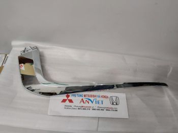 Ốp mạ ba đờ sốc trước xe mitsubishi Xpander Cross