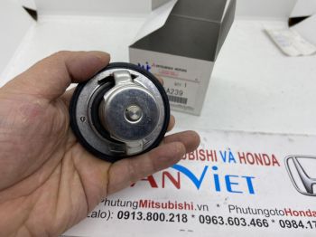 Van hằng nhiệt xe Pajero