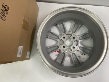 La zăng xe Mitsubishi Mirage 2015 