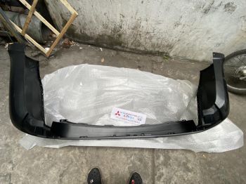 Cản sau xe Mitsubishi Pajero Sport 2020 