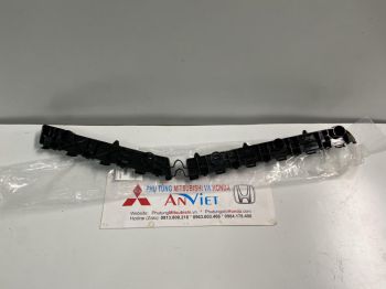 Cá cài ba đờ sốc sau xe Mitsubishi Pajero Sport 2021