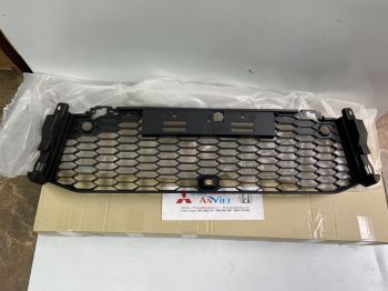 Lưới gió ba đờ sốc trước xe Mitsubishi Pajero Sport 2021