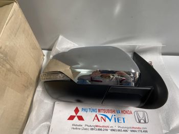 Gương chiếu hậu bên lái xe Mitsubishi Pajero Sport 2020-2021