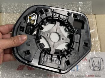 Mặt gương xe Mitsubishi Pajero Sport 2020