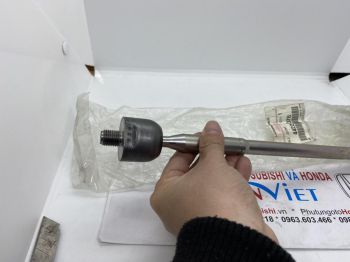 Rô tuyn lái trong xe Mitsubishi Outlander Sport