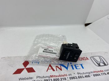 Công tắc chỉnh mặt gương xe Mitsubishi Triton 