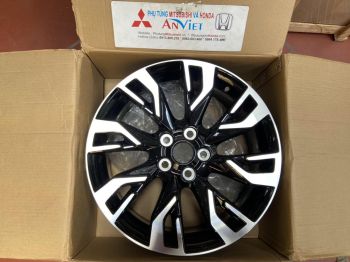 La zăng xe Mitsubishi Outlander 2020-2022