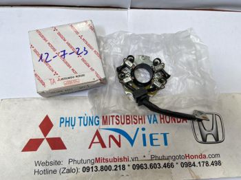 Chổi than máy đề xe Mitsubishi Pajero