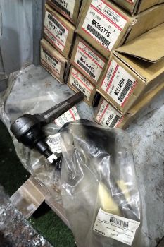 Rotuyn ba ngang, rotuyn lái xe tải mitsubishi Canter Mitsubishi Fuso Chính hãng