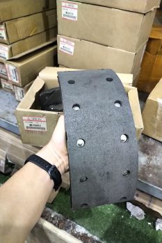 Guốc phanh trước guốc phanh sau xe tải Mitsubishi Canter Fuso MK448953