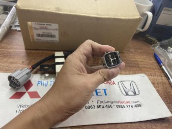 Trở quạt làm mát két nước xe Mitsubishi XPANDER