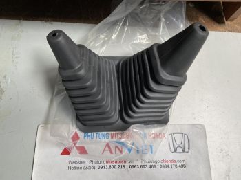 Cao su Chụp bụi cần số xe Mitsubishi PAJERO