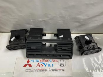 Cửa gió điều hòa táp lô xe Mitsubishi PAJERO