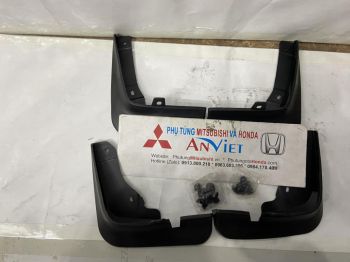 Chắn bùn bánh xe Mitsubishi Attrage