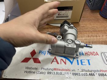 Van không tải xe Mitsubishi Jolie chính hãng