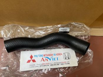 Ống cao su két làm mát turbo xe mitsubishi Triton