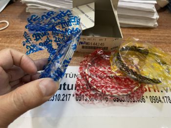 Xéc măng xe Mitsubishi JOLIE