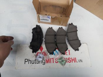 Bố thắng trước xe Mitsubishi Xpander