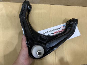 Càng A xe Mitsubishi Zinger