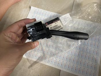 Công tắc đèn xi nhan pha cốt xe Mitsubishi Grandis