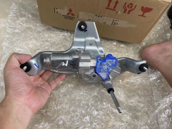 Mô tơ gạt mưa kính cửa hậu xe Mitsubishi PAJERO NGÂN HÀNG, V73, V93