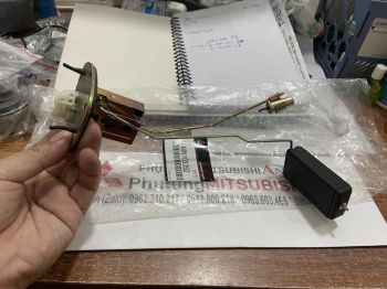 Phao báo xăng Cảm biến báo xăng xe Mitsubishi Pajero V6-3000