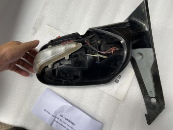 Gương chiếu hậu xe Mitsubishi Grandis hàng thanh lý