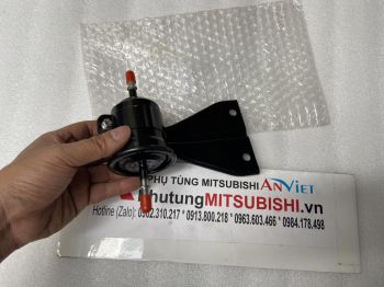 Lọc xăng xe Mitsubishi Triton