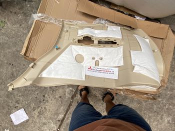 Táp py hông sau xe Mitsubishi Xpander