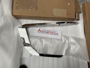 Nẹp mạ cản trước xe Mitsubishi Xpander 2022-2023