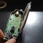 Cảm biến góc lái màu xám ghi Mitsubishi Triton 2016 2023 dưới cáp còi cuộn kèn vô lăng  ở cụm công tắc pha cốt và gạt mưa mã: 854-2e25  8600A764  8617a574 xịn k vỏ