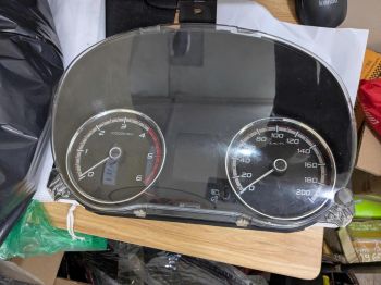 Cụm đồng hồ công tơ mét táp lô xe Mitsubishi Triton hàng bãi