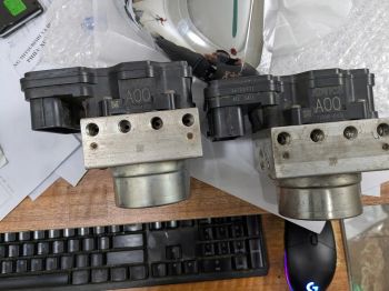 Cụm bơm abs Mitsubishi Triton 4670A971 A00 Advics 113040-41010 4670A971 11304041010 bãi