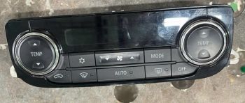 Cụm công tắc điều khiển điều hòa trên táp lô xe Mitsubishi Triton hàng bãi