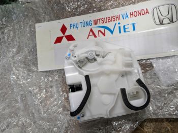 Khóa ngậm cửa Sau Mitsubishi Pajero Sport bên phụ và lái - Khóa ngậm cửa Sau Pajero Sport Rh Lh 2015 2016 2017 2018 2019 2020 2021 2022 2023   