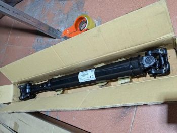 Trục các đăng cầu trước Mitsubishi Triton