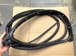 Gioăng êm trên cánh cửa sau Mitsubishi Triton 2024-2027 82830A010P 82831A010P