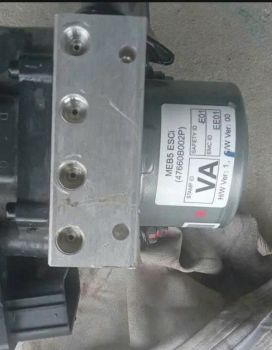 Cụm bơm ABS phanh xe MItsubishi Xforce 2024 hàng bãi