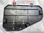 Chắn bùn gầm máy miếng nhỏ phía dưới lọc dầu máy Mitsubishi XForce 5370C571
